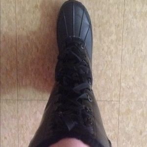 Women's winter snow boots size 10new never worn